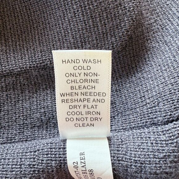 Banana Republic Wool Blend Knit Three Button Sweater Blazer in Dark Periwinkle S - Picture 6 of 10